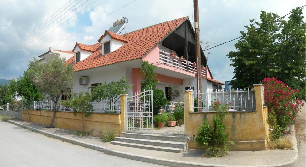 Villa Magda Vrasná Buitenkant foto